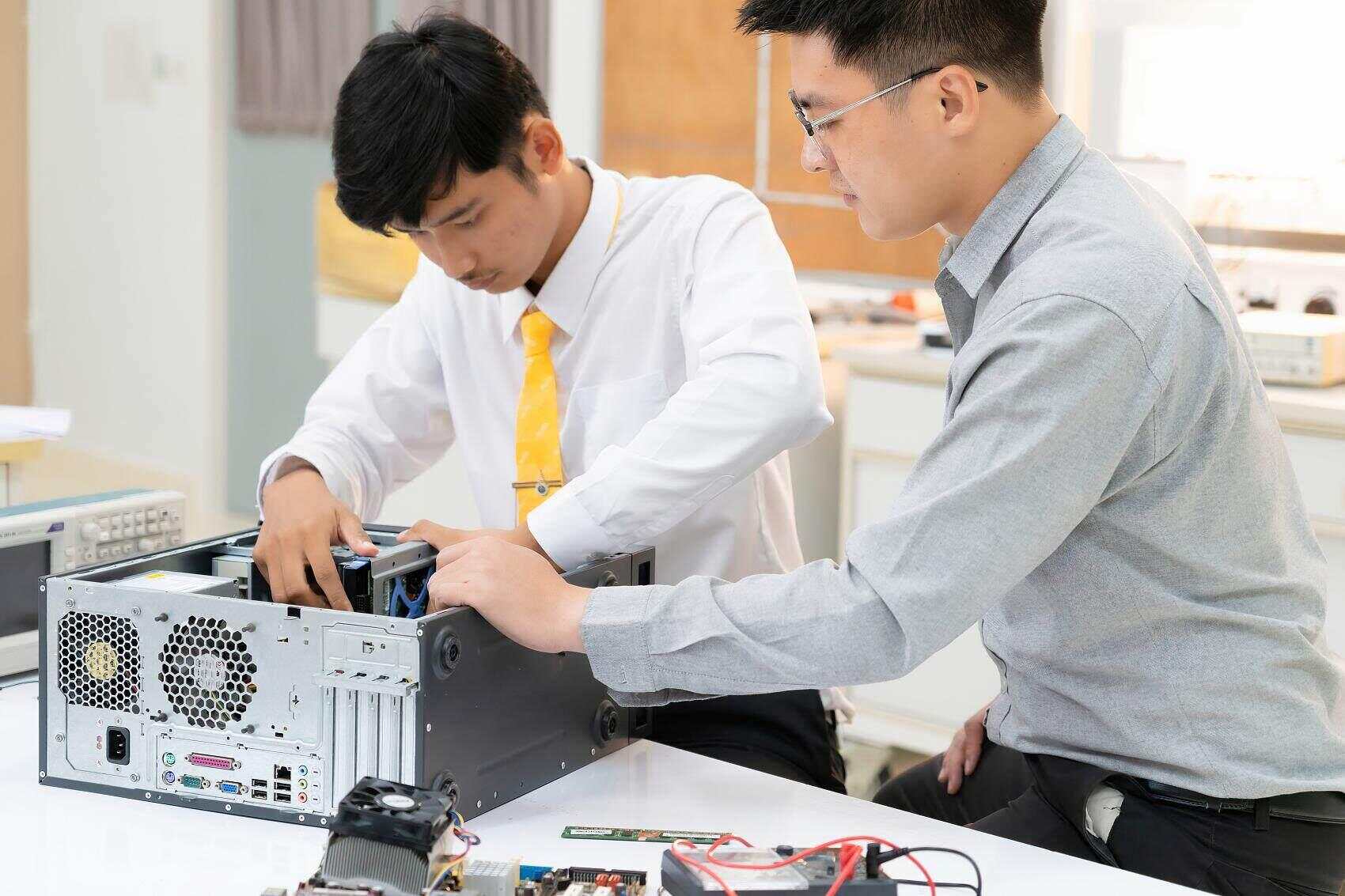 “高分读中职”职业教育的贯通培养改革走对路了时评