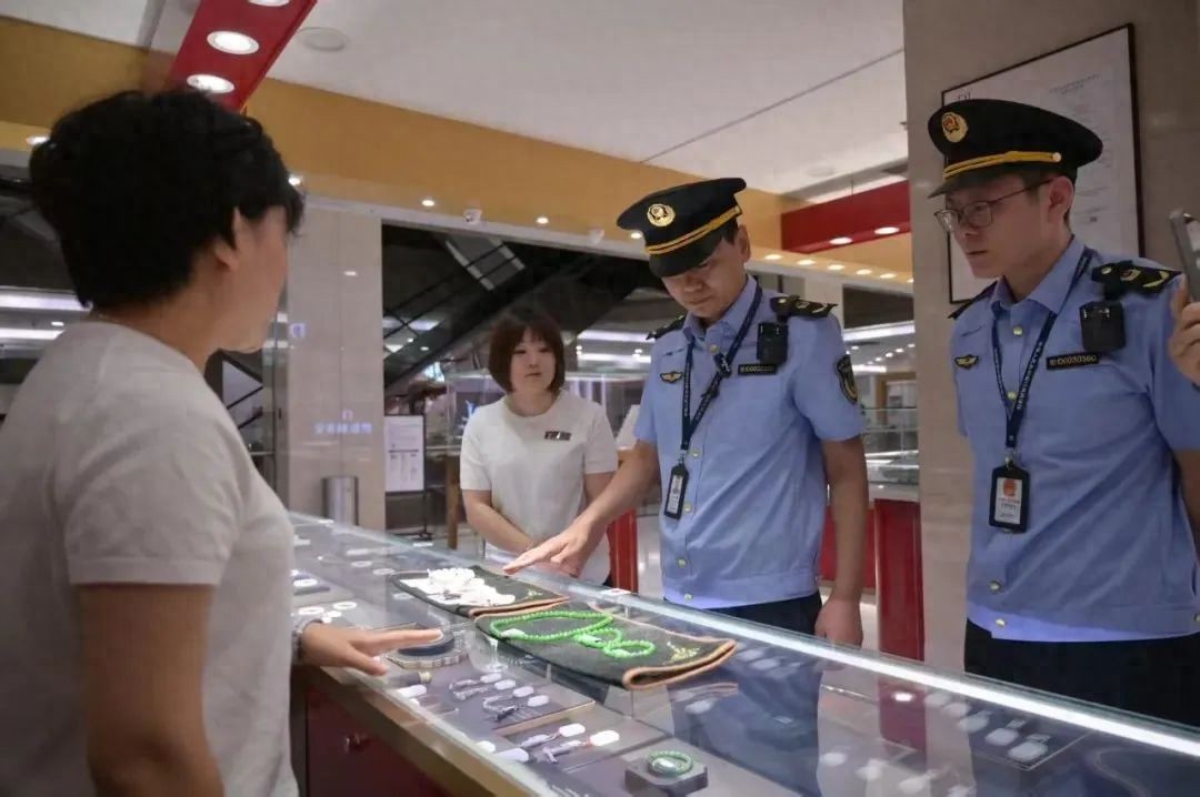 官方公布胖东来玉石检查结果毛利率为……